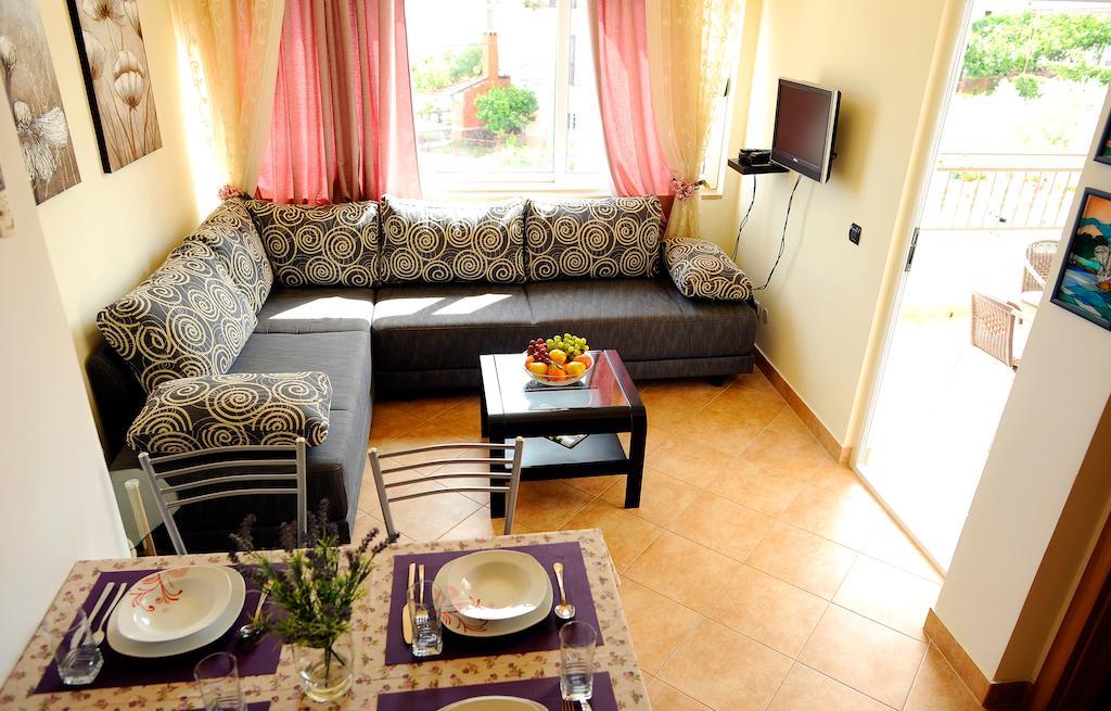 Apartments&Rooms Jelavic เซเกต วรันยีชา ห้อง รูปภาพ