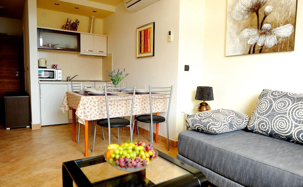 Apartments&Rooms Jelavic เซเกต วรันยีชา ห้อง รูปภาพ