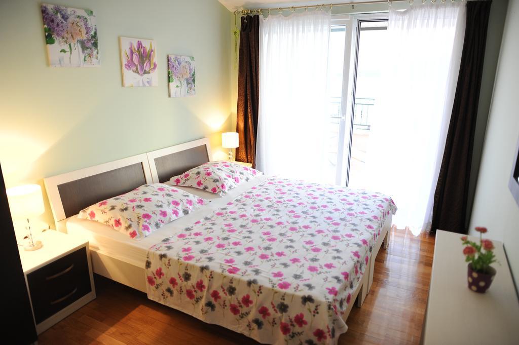 Apartments&Rooms Jelavic เซเกต วรันยีชา ภายนอก รูปภาพ